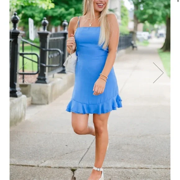 Pink Lily dress - Picture 2 of 2